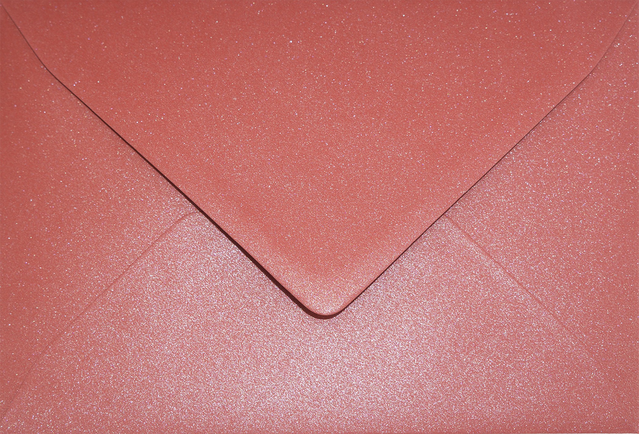 Koperta ozdobna B6 NK Aster Metallic Ruby czerwona 120g Koperta ozdobna B6 NK Aster Metallic Ruby czerwona 120g