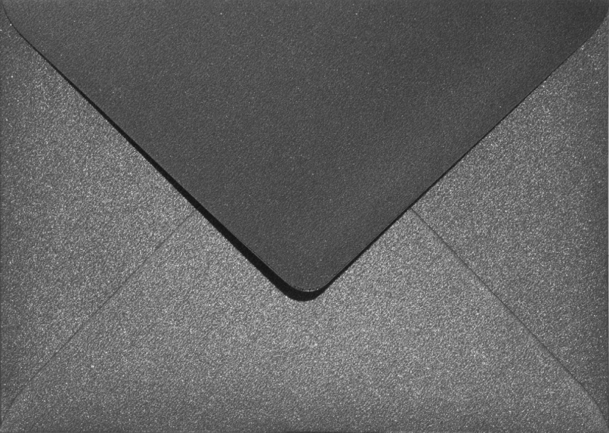 Koperta ozdobna B6 NK Aster Metallic Black czarna 120g Koperta ozdobna B6 NK Aster Metallic Black czarna 120g