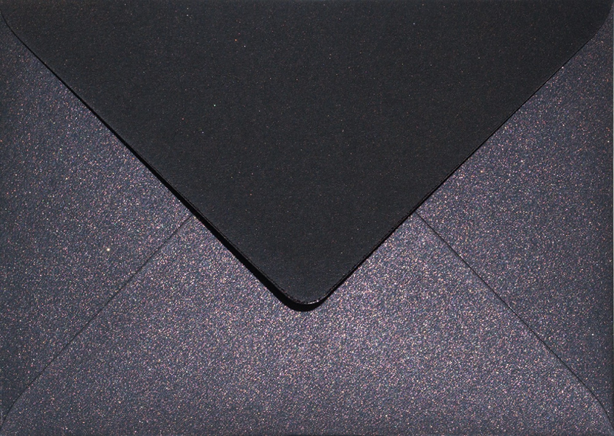 Koperta ozdobna B6 NK Aster Metallic Black Cooper czarna z miedzianymi drobinkami 120g Koperta ozdobna B6 NK Aster Metallic Black Cooper czarna z miedzianymi drobinkami 120g