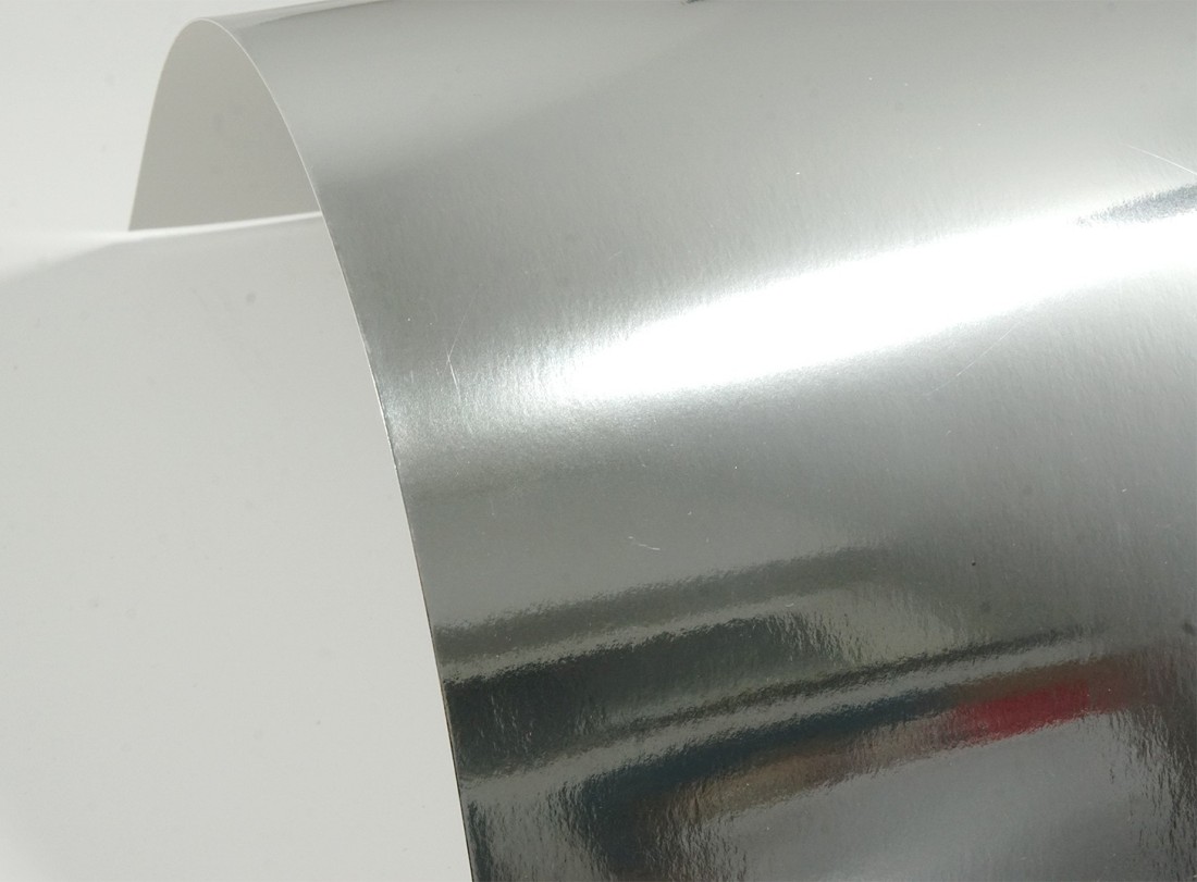 Papier décoratif coloré miroir d'un côté Mirror 300g Miroir Silver argent em. 10A3 Papier décoratif coloré miroir d'un côté Mirror 300g Miroir Silver argent em. 10A3