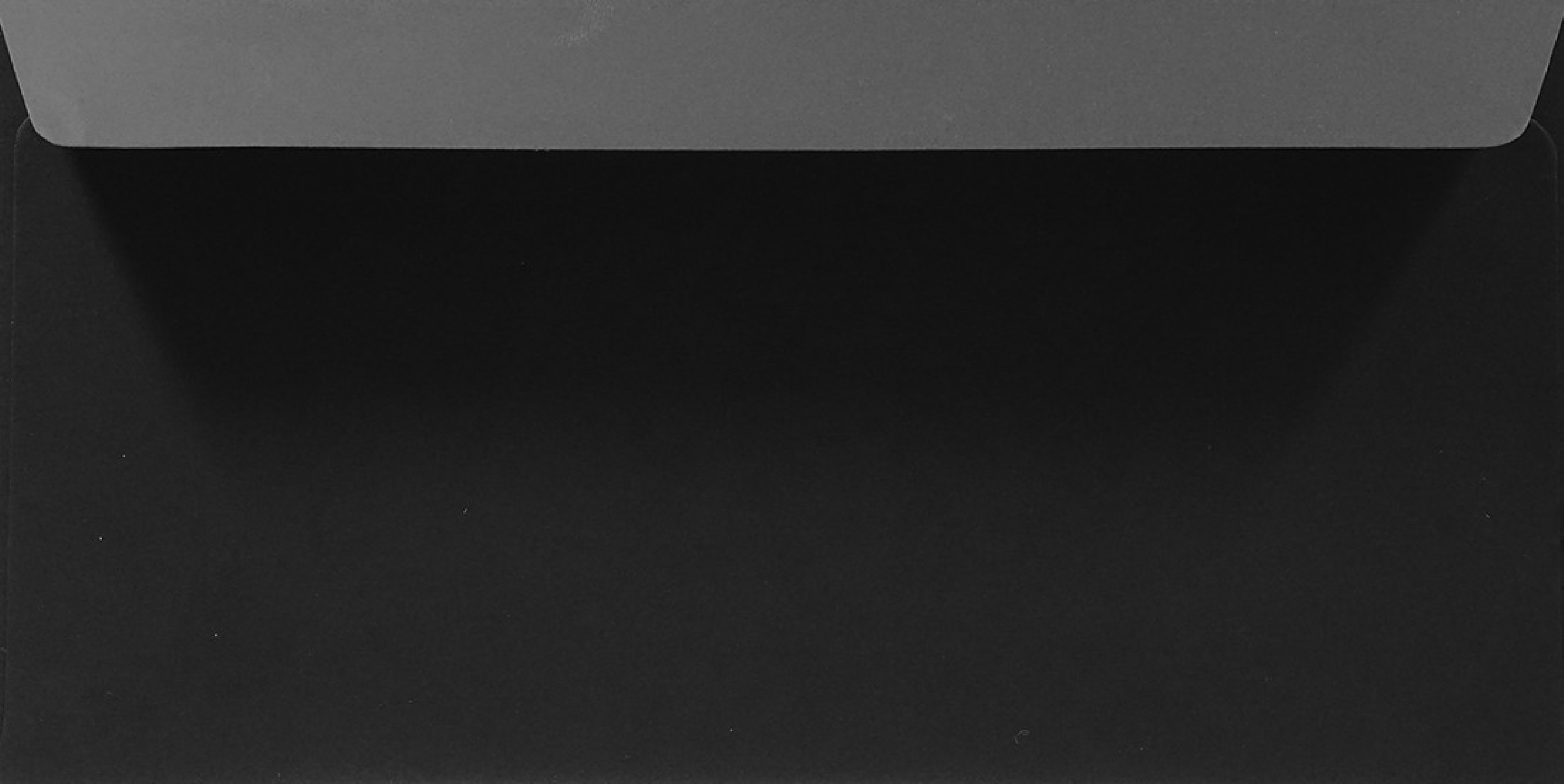Koperta ozdobna DL HK Plike Black czarna 140g Koperta ozdobna DL HK Plike Black czarna 140g